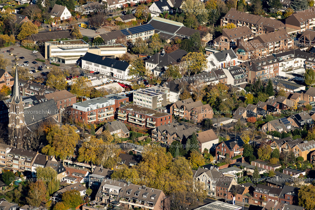Meerbusch-Buederich-Necklenbroicher Str.-Dorfstraße-8818 | Luftbildfotografie Hermann Klöpper - Realisiert mit Pictrs.com