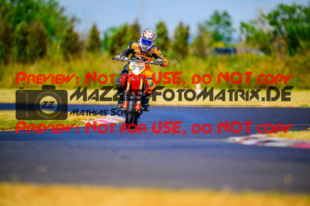 MaZZes_Fotomatrix_20250704_6007705_5279 | GELB