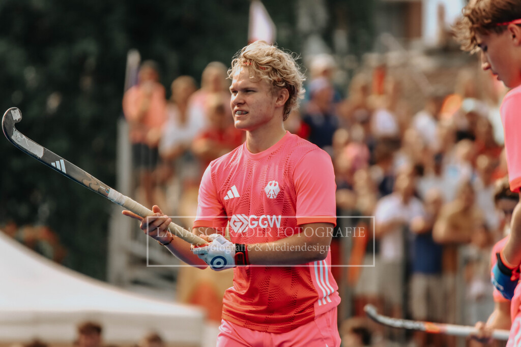 EM_MU18_F_GER-FRA_Lille_bearbeitet (250 von 433) | lanaschraderfotografie - Realisiert mit Pictrs.com