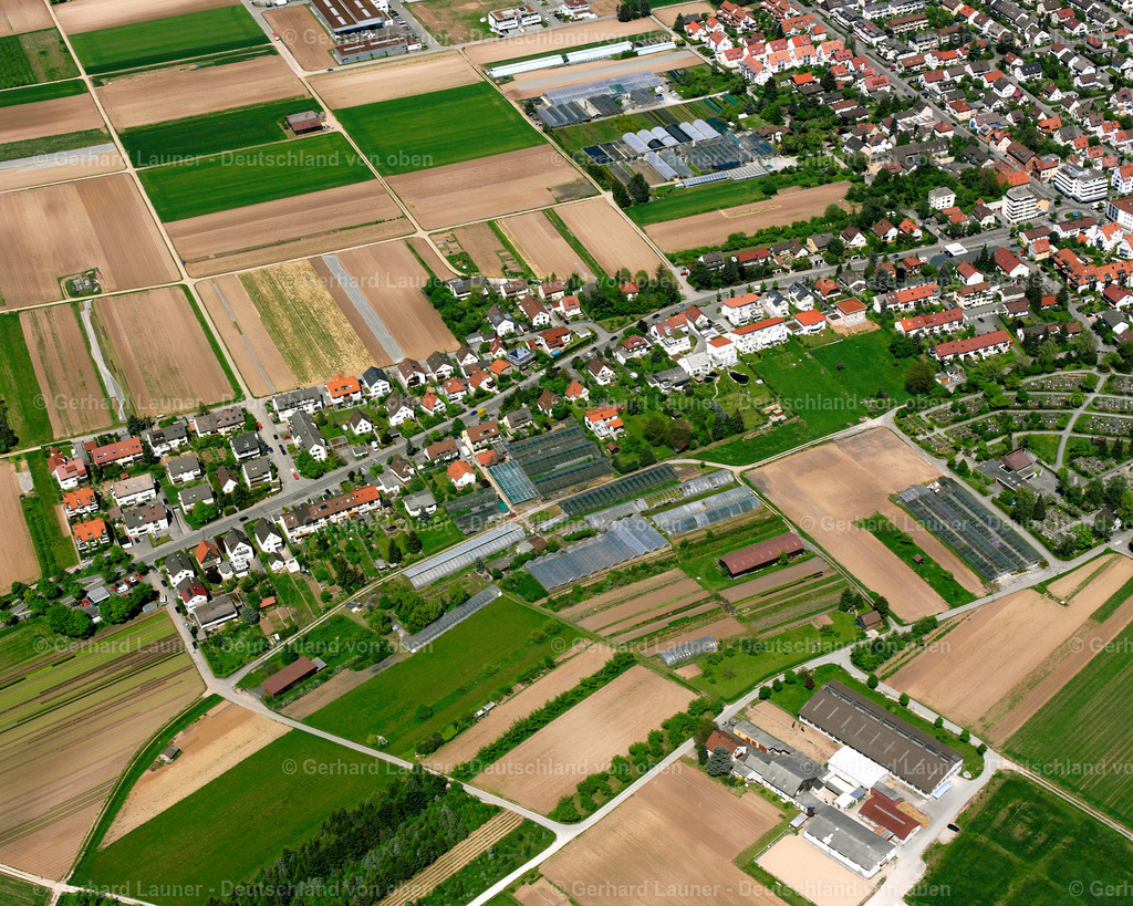 2506256 | ROMMELSHAUSEN 01.05.2005 Wohngebiet - Mischbebauung der Mehr- und Einfamilienhaussiedlung  in Rommelshausen im Bundesland Baden-Württemberg, Deutschland // Residential area - mixed development of a multi-family housing estate and single-family housing estate  in Rommelshausen in the state Baden-Wuerttemberg, Germany Foto: Gerhard Launer