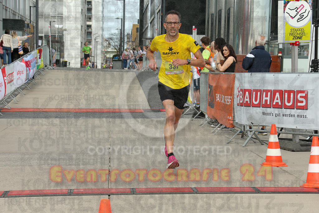 250920_1320_EX1_4096 | Sportfotografie im Rhein-Sieg Kreis, Köln, Bonn, NRW, Rheinland Pfalz, Hessen, etc. Unser Tätigkeitsfeld umfasst den Laufsport vom Volkslauf über den Marathon, Duathlon, Triathon bis zum Ultralauf wie Kölnpfad Ultra oder Schindertrail.