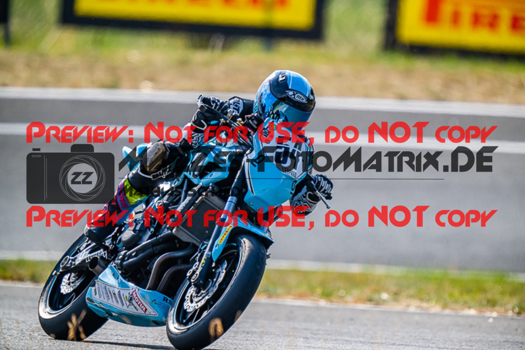 MaZZes_FotoMatrix_220722_8764 | TWIN