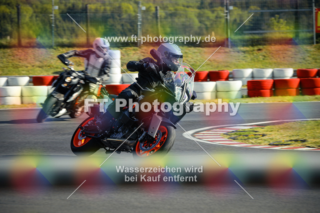 OBK_Mai_Volker_Adam-10031 | Hier findet Ihr Bilder von Touristenfahrten auf der Nürburgring Nordschleife oder von anderen Veranstaltungen die ich besucht habe. Viel Spass beim Durch Schauen 