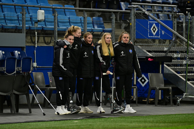 Fußball I Frauen I Saison 2025-2026 I DFB-Pokal I Achtelfinale I Hamburger SV - Bayer 04 Leverkusen I 19113 | Der Sportfotograf. - Realisiert mit Pictrs.com