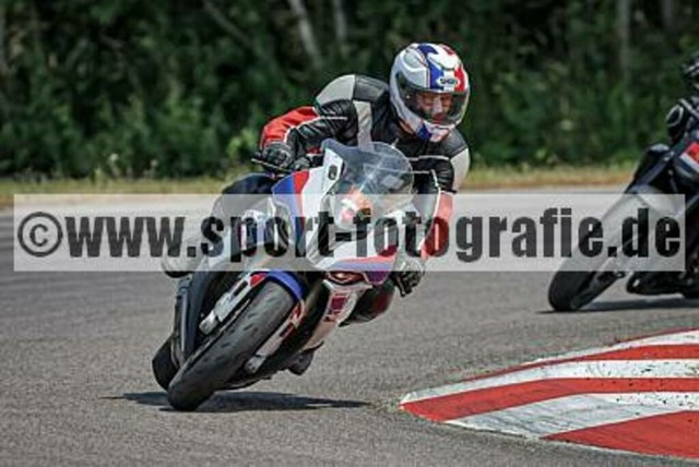 spof6550 | Professionelle Fotos von Sportveranstaltungen, aber auch Hochzeiten und anderen Events. - Realisiert mit Pictrs.com