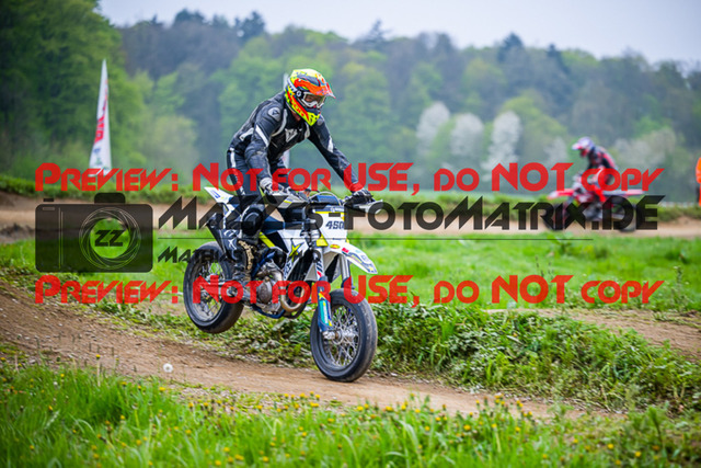 MaZZes_FotoMatrix_230507_7523 | UE40