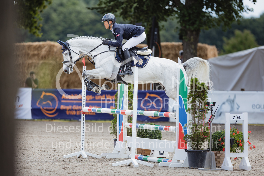 220705_Mühlen_SprPf-A3-310 | Late Entry Mühlen
05.07.2022
03 Springpferde-A**, 4-6jährige Pferde