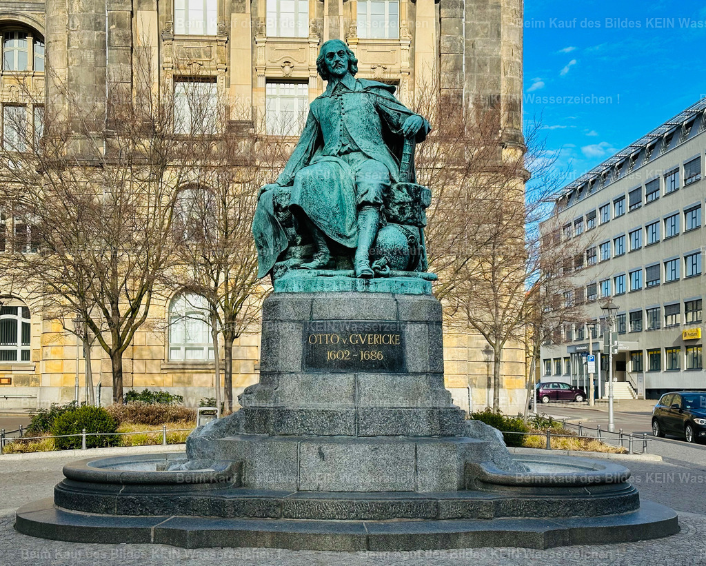 Magdeburg Otto-von-Guericke Denkmal-1269 | Otto-von-Guericke-Denkmal am Alten Markt - Realisiert mit Pictrs.com