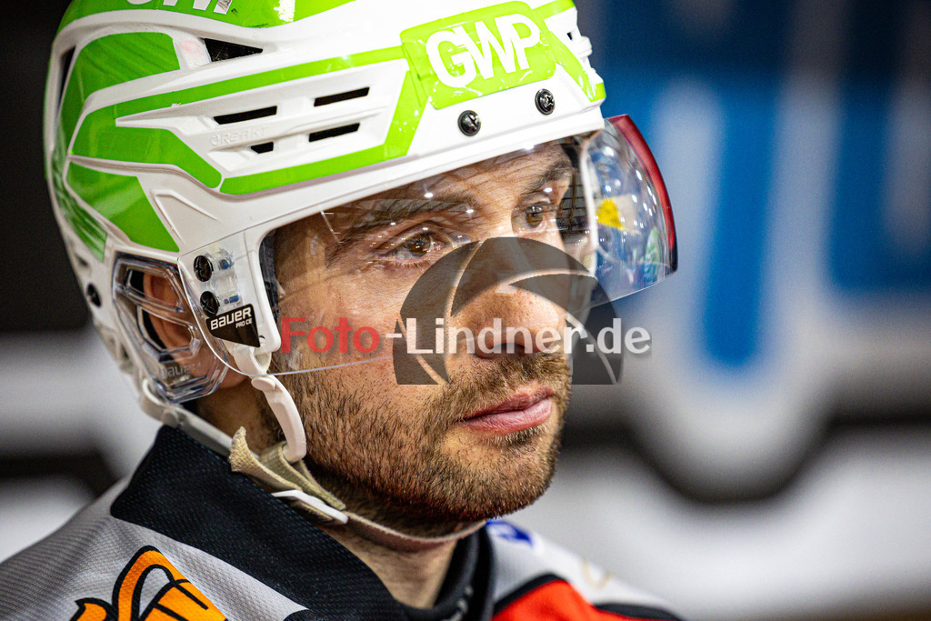 TSV Peißenberg MINERS gegen EHC Königsbrunn PINGUINE | Eishockey Bayernliga Herren Playoffs Viertelfinale 2024/25 - Spiel 4 von 7, TSV Peißenberg MINERS gegen EHC Königsbrunn PINGUINE, 20250216,Dominik EBENTHEUER (MINERS 91) Portrait,2025-02-16 in Peißenberg (Eisstadion Peißenberg)Dominik EBENTHEUER (MINERS 91)Copyright: WolfgangxLindner foto-lindner.de