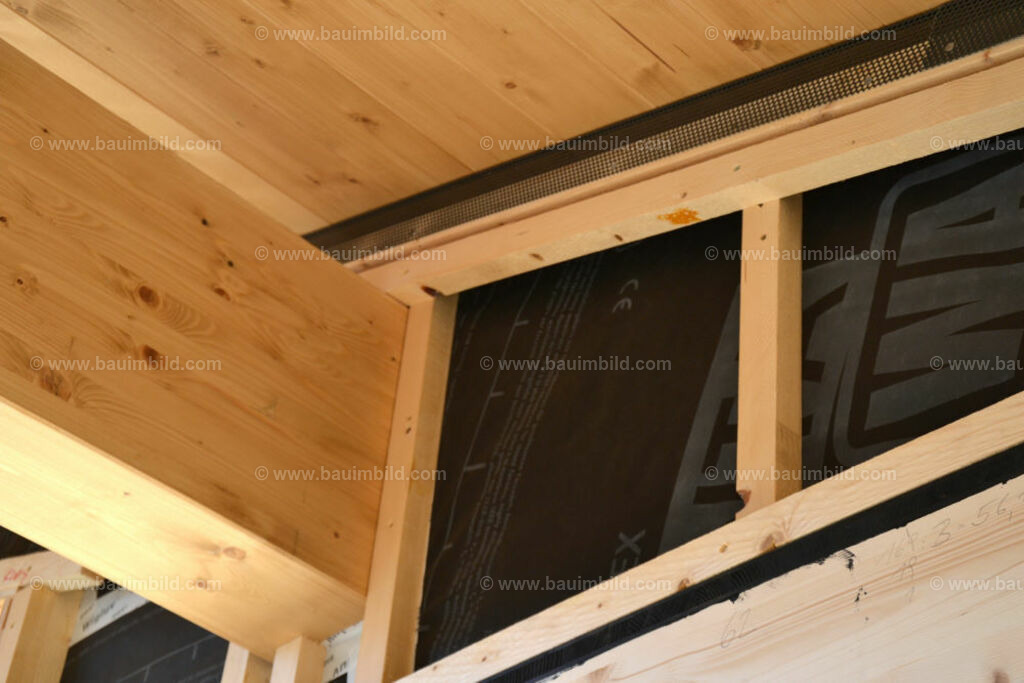 bib-lg13-holzbau-ausbau-0088 | Nach LV-Leistungsgruppen sortierte Detailfotos über den Bau eines Hauses. Alle Hausbau-Bilder direkt vom Urheber und Autor der Website Haus-Selber-Bauen.com