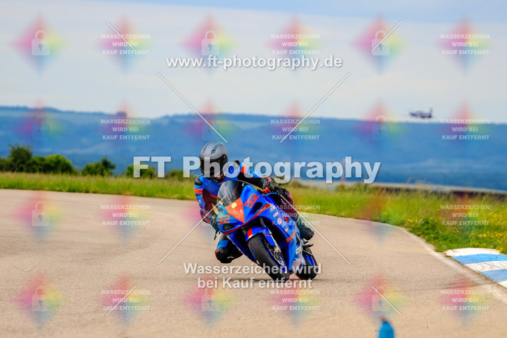 MotoTeam-2433 | Hier findet Ihr Bilder von Touristenfahrten auf der Nürburgring Nordschleife oder von anderen Veranstaltungen die ich besucht habe. Viel Spass beim Durch Schauen 