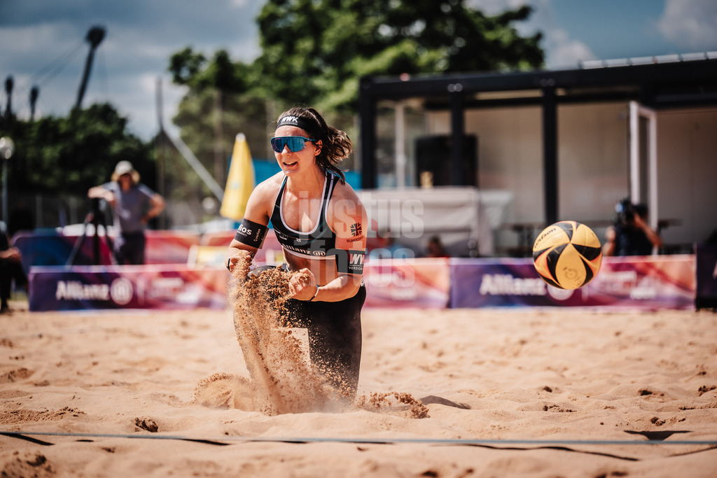 Beachvolleyball | Frauen | Allianz German Beach Tour 2025 | Tourstop München | 11.07.2025 | Anna-Lena Grüne ärgert sich