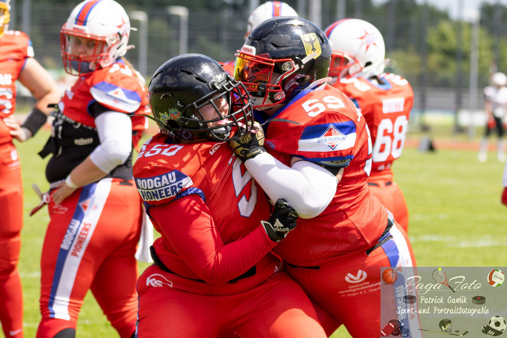 GFLW 1: German Football League Women 1: Rodgau Pioneers Ladies - Stuttgart Scorpions Sisters, 07.06.2026 | Rebecka Mynarek (Rodgau Pioneers Ladies #50) &amp; Anna Schwarzburg (Rodgau Pioneers Ladies #59), Rodgau Pioneers Ladies - Stuttgart Scorpions Sisters, Rodgau, Maingau-Energie-Stadion "Am Weichsee", 7.6.2026 - Realisiert mit Pictrs.com