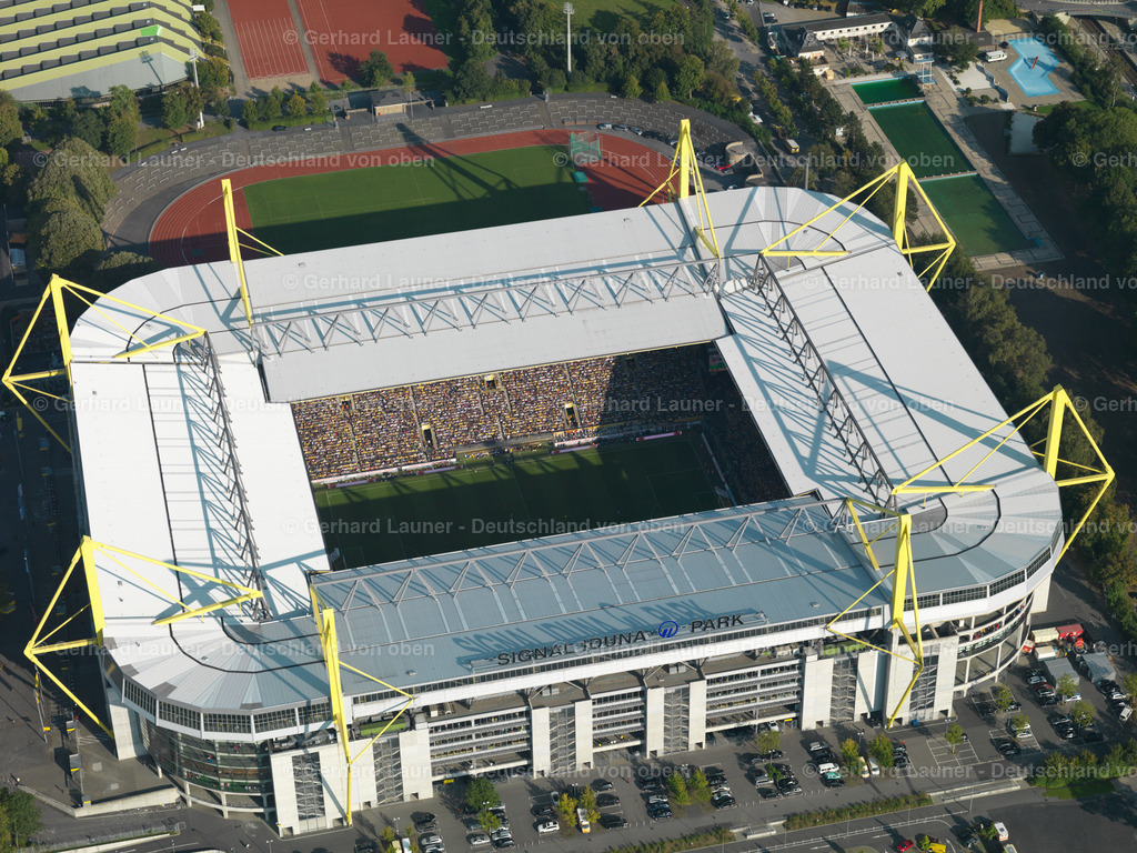 2993014 | Signal Iduna Stadion, Derby BVB-Schalke im Herbst 2009, Dortmund
