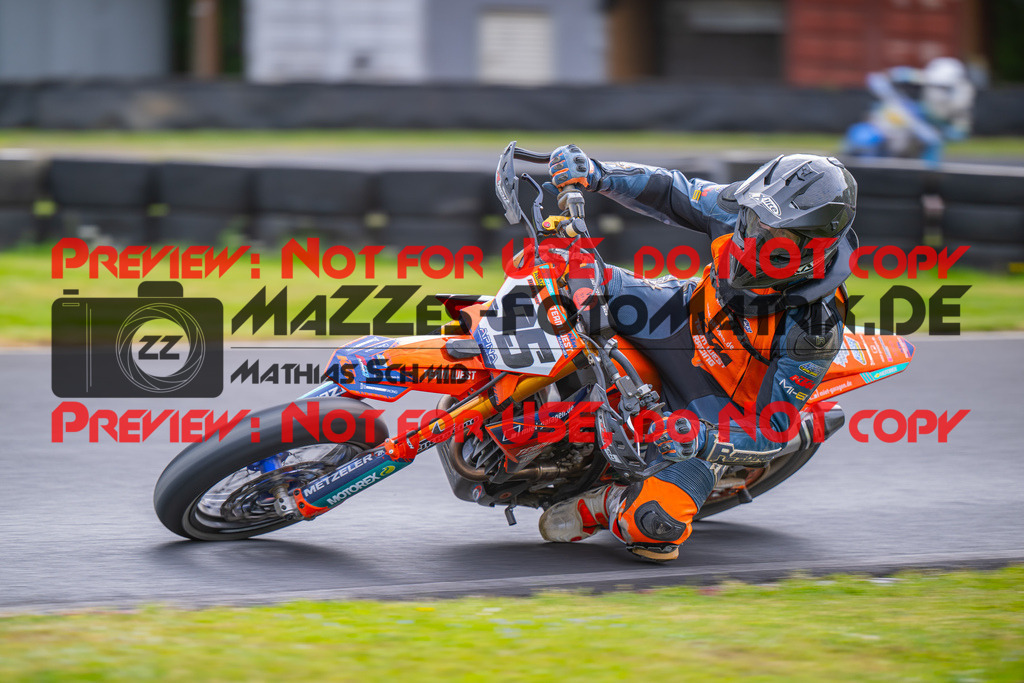 MaZZes-Fotomatrix-20260508-56432 | G4