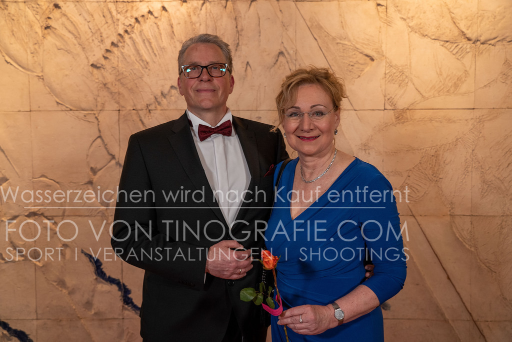 CCC_Frühlingsball_Teppich_byTINOGRRAFIE-70 | (c) TINOGRAFIE.COM