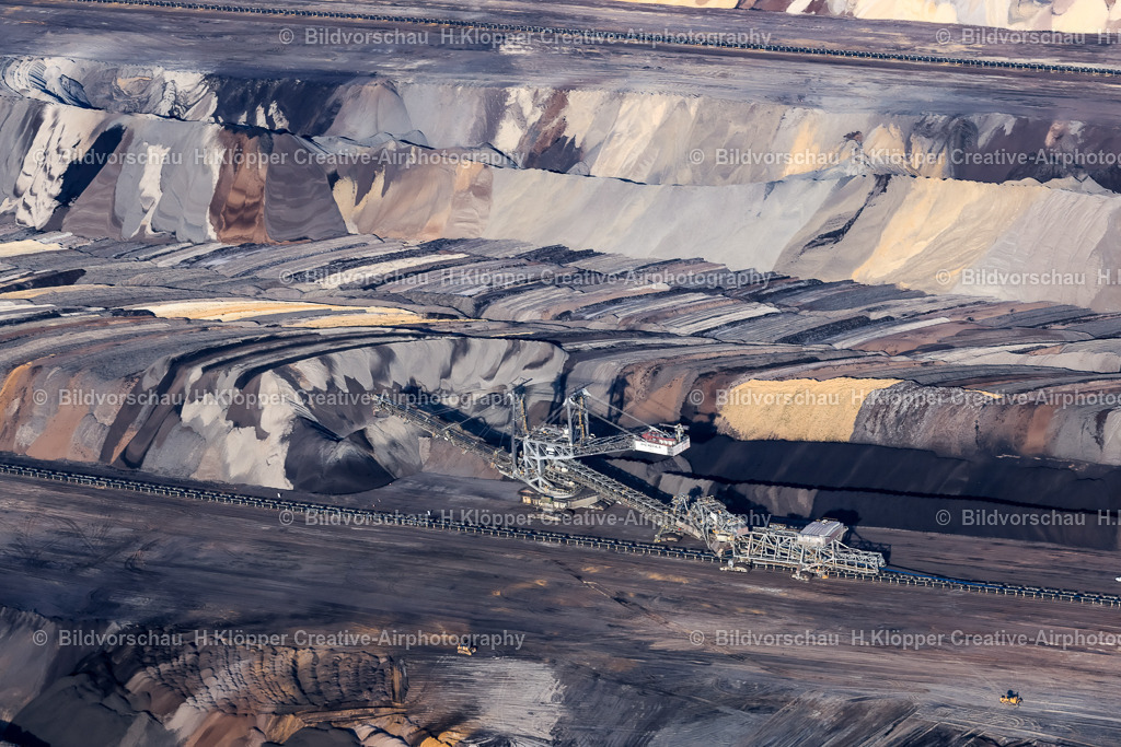 Luftbild Erkelenz _ Jülich _ Hambacher Forst_ Lützerath ist ein Weiler der Stadt Erkelenz Braukohle_ Tagebau_Garzweiler-8671 | Luftbildfotografie Hermann Klöpper - Realisiert mit Pictrs.com