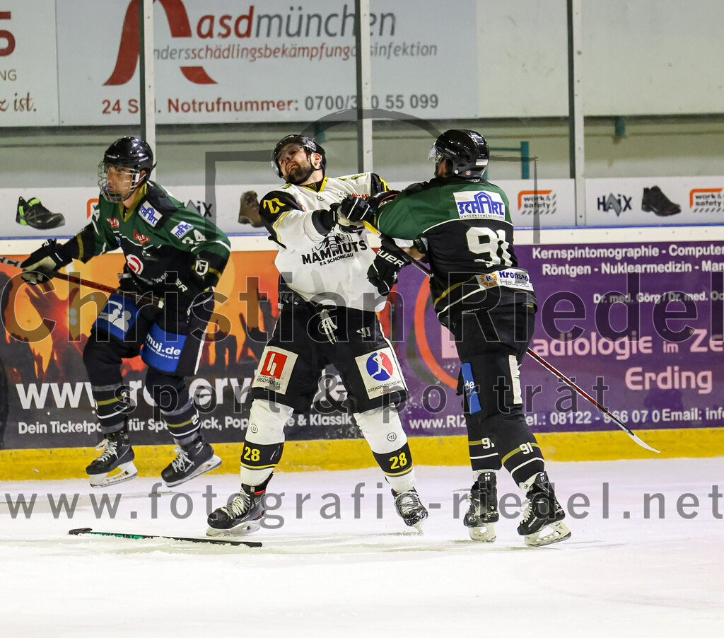 2022-12-23_062_TSV_Erding_gegen_EA_Schongau | Erding, Deutschland, 23.12.2022:
Eishockey, Bayernliga 2022 / 2023, 22. Spieltag, TSV Erding gegen EA Schongau, Endergebnis: 

Foto: Christian Riedel / fotografie-riedel.net