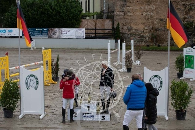 2B4A3246 | pixelfaenger - Realisiert mit Pictrs.com