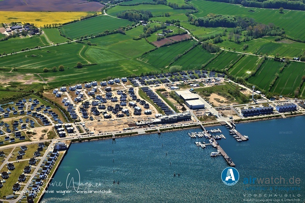  Luftbild OstseeResort Olpenitz - Exklusive Ferienhäuser an der Ostseeküste | Entdecken Sie atemberaubende Luftbilder und Fotografien auf airwatch.de - Tauchen Sie ein in eine Welt voller faszinierender Aufnahmen aus der Vogelperspektive.