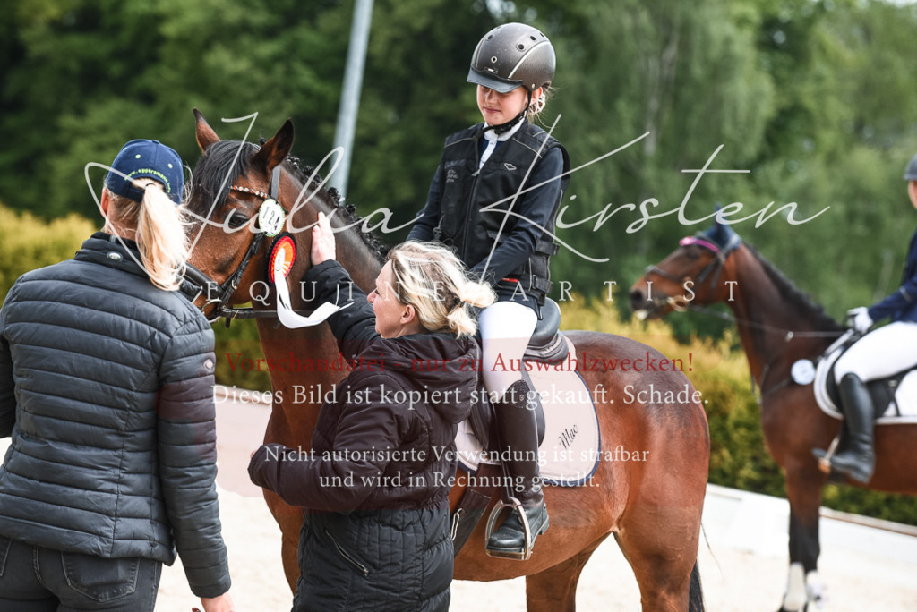 20230518_JK-Röhrsdorf-10-852 | Pferde- und Turnierfotografie in Westsachsen. Pferdeportraits, Auftragszeichnungen und intuitive Kunst.