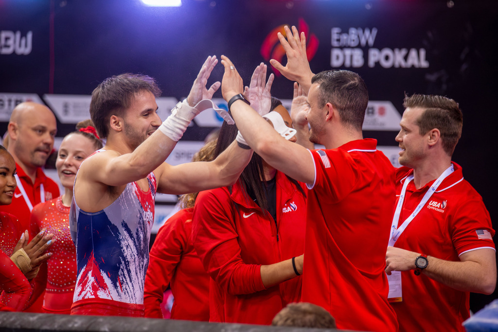 EnBW DTB-Pokal Stuttgart 2025, Mixed Cup***Bild: Große Freude beim Team der USA nach dem Sieg | EnBW DTB-Pokal Stuttgart 2025, Mixed Cup***Bild: Große Freude beim Team der USA nach dem Sieg - Realisiert mit Pictrs.com