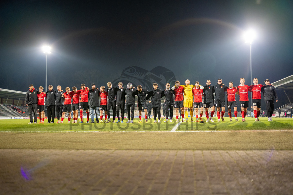 SG Sonnenhof Grossaspach vs. TSV Steinbach Haiger, Fussball, Regionalliga Suedwest, 25. Spieltag, 20.03.2026 | SGS jubelt nach dem Sieg,SG Sonnenhof Grossaspach vs. TSV Steinbach Haiger, Fussball, Regionalliga Suedwest, 25. Spieltag, 20.03.2026Foto: photosbyphips/Philip Ziegler