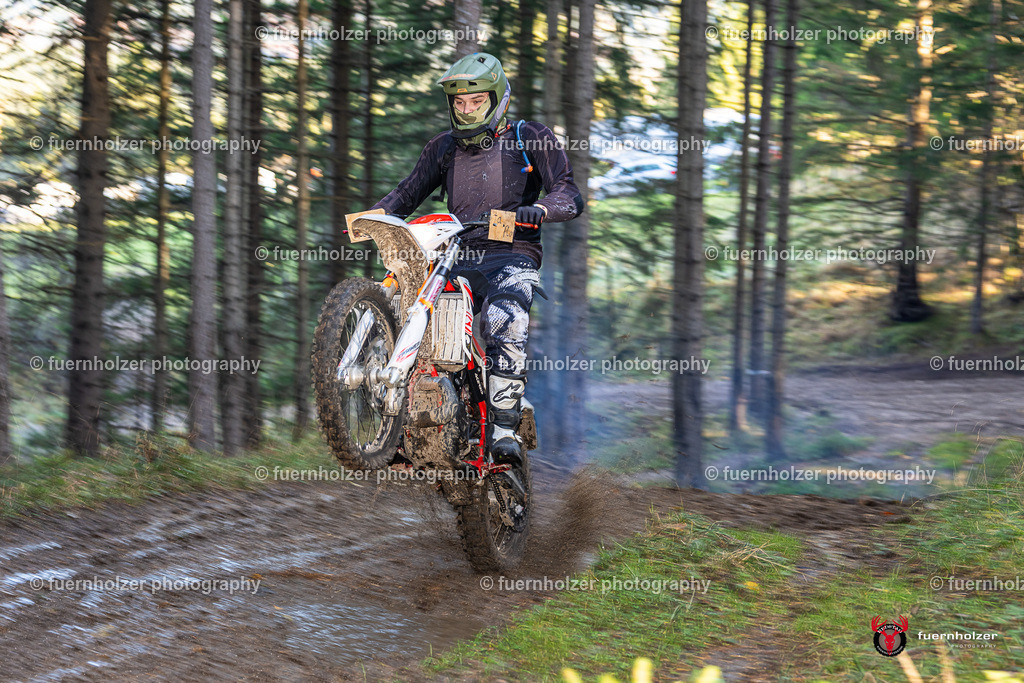 fuernholzer_251026-C1-40 | Fotografische Impressionen von der Red Stag Enduro Extreme by fuernholzer-photography.com. Endurosport in Österreich fotografisch festgehalten von fuernholzer. Auftragsfotografie für Private, Gewerbefotos und Industriefotografie. Eventfotografie, Sportfotografie und Motorsportfotografie. Anbieter von Fotoworkshops, Fototraining, fotografischen Vorträgen und Fotoseminaren.