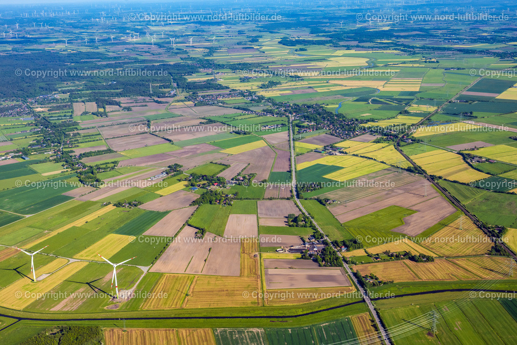 Stedesand_ELS_0404300523 | ENGE-SANDE 10.06.2023 Ortsansicht am Rande von landwirtschaftlichen Feldern Stedesand im Bundesland Schleswig-Holstein, Deutschland. // Town view on the edge of agricultural fields Stedesand in the state Schleswig-Holstein, Germany. Foto: Martin Elsen