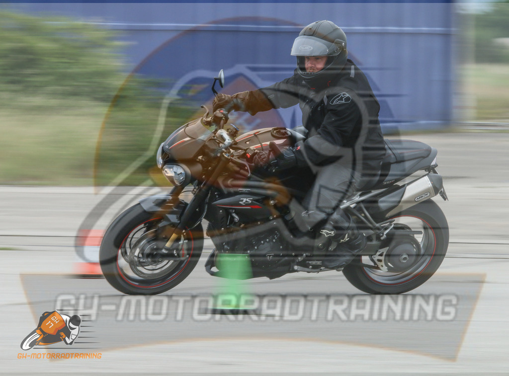 IMG_0391 | gh-motorradtraining-foto.de - Realisiert mit Pictrs.com