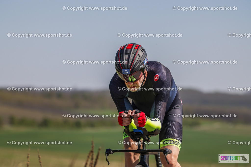 368A3010 | Neusiedlersee Radmarathon 2026@sportshot_your_pictrs #yourpictures#roadtowm2029 #nrm #neusiedlerseeradmarathon #neusiedlersee #neusiedlerseetourismus #burgenland #mörbisch #nrm26 #burgenlandtourismus #voglundco #poweredbyburgenlandtourismus #radsport #rad #marathon #ucigranfondo #visitburgenland #ucigranfondoworldseries