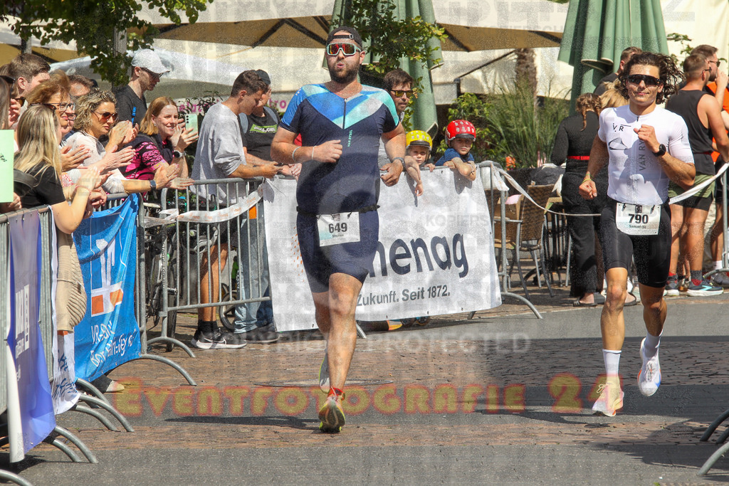 250824_1457_EV4_2415 | Sportfotografie im Rhein-Sieg Kreis, Köln, Bonn, NRW, Rheinland Pfalz, Hessen, etc. Unser Tätigkeitsfeld umfasst den Laufsport vom Volkslauf über den Marathon, Duathlon, Triathon bis zum Ultralauf wie Kölnpfad Ultra oder Schindertrail.