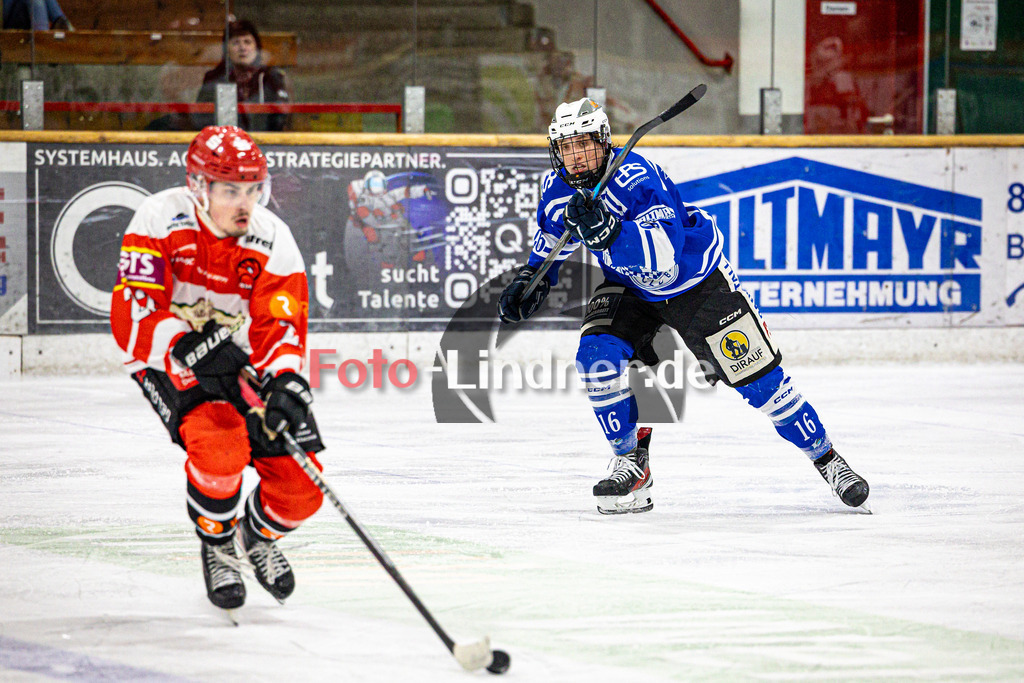 SC Forst NATURE BOYS gegen ESC Hassfurt HAWKS | Eishockey Landesliga Herren Playoffs 2024/25 - Spiel 2 von 4, SC Forst NATURE BOYS gegen ESC Hassfurt HAWKS, 20250222,Simon FEND (Nature Boyz 16) in Aktion,2025-02-22 in Peißenberg (Eisstadion Peißenberg)Simon FEND (Nature Boyz 16)Copyright: WolfgangxLindner foto-lindner.de
