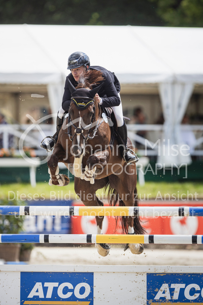 250711_BHO_2Ph-M2-1-739 | Deine schönsten Turniermomente als professionelle Fotos! Entdecke hochwertige Pferdesport-Fotografie im Online-Shop. Jetzt Fotos finden & bestellen!