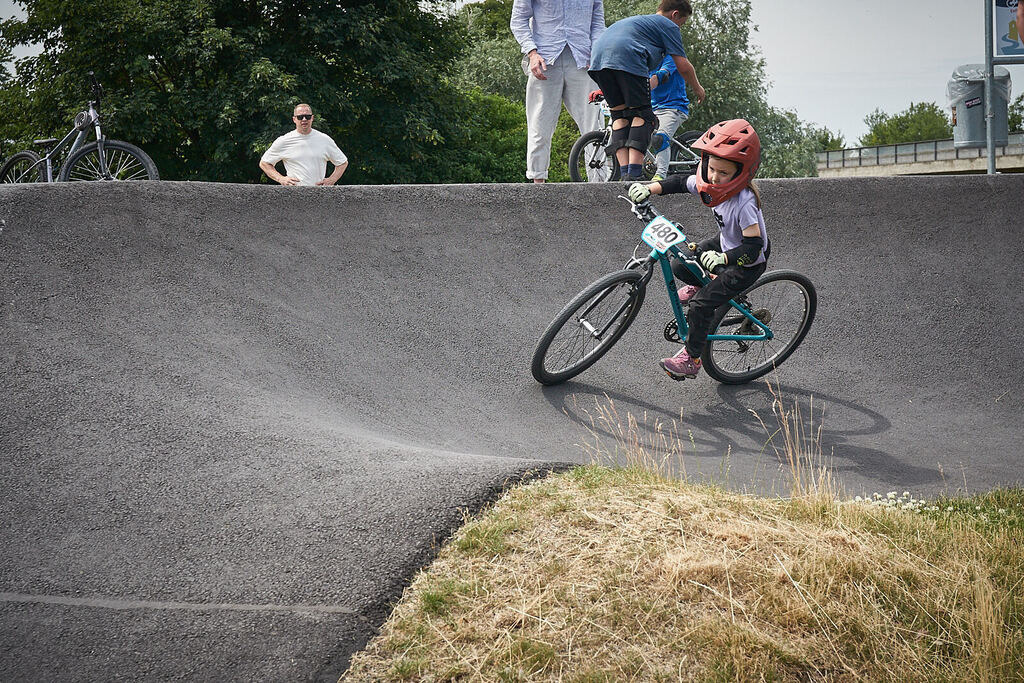 202506251-06 PM25 73@sebastiankopp | German Pumptrack Series - Realisiert mit Pictrs.com
