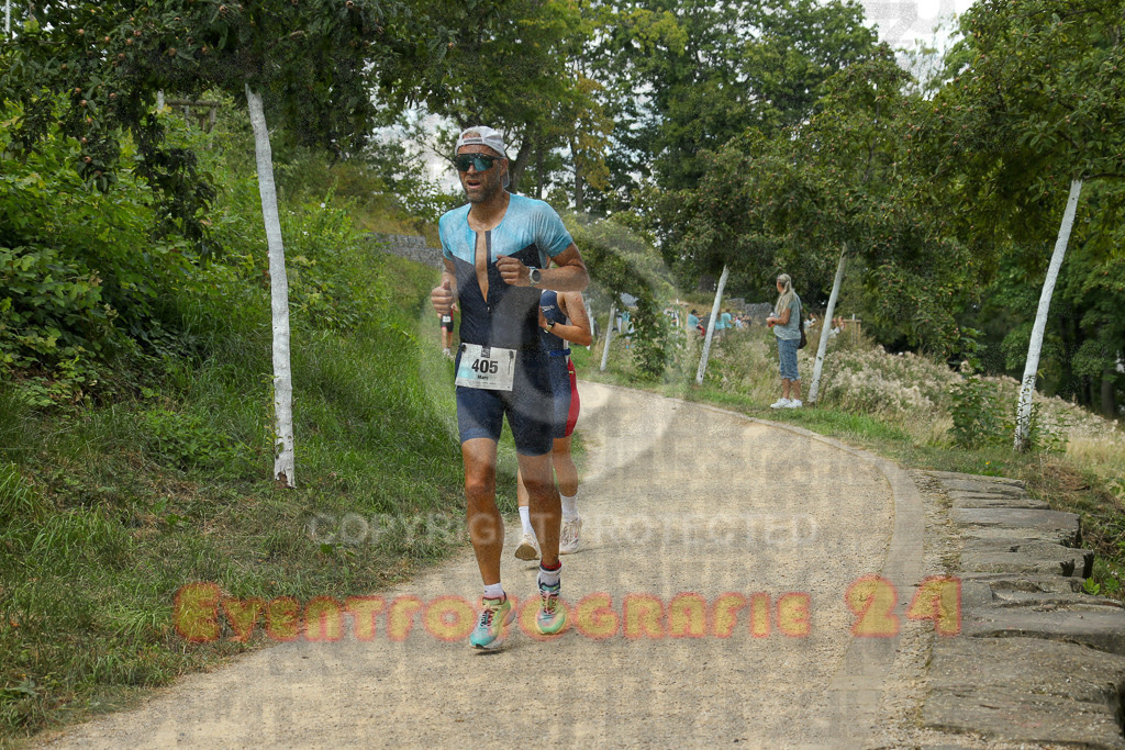 250824_1347_EX1_3702 | Sportfotografie im Rhein-Sieg Kreis, Köln, Bonn, NRW, Rheinland Pfalz, Hessen, etc. Unser Tätigkeitsfeld umfasst den Laufsport vom Volkslauf über den Marathon, Duathlon, Triathon bis zum Ultralauf wie Kölnpfad Ultra oder Schindertrail.
