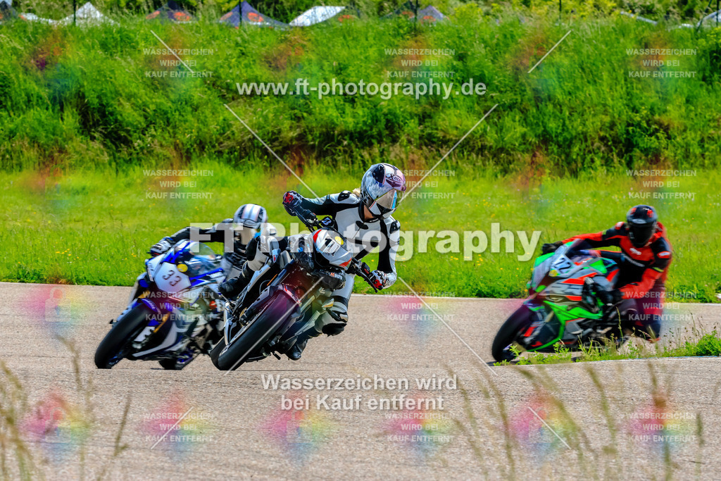 MotoTeam-0335 | Hier findet Ihr Bilder von Touristenfahrten auf der Nürburgring Nordschleife oder von anderen Veranstaltungen die ich besucht habe. Viel Spass beim Durch Schauen 