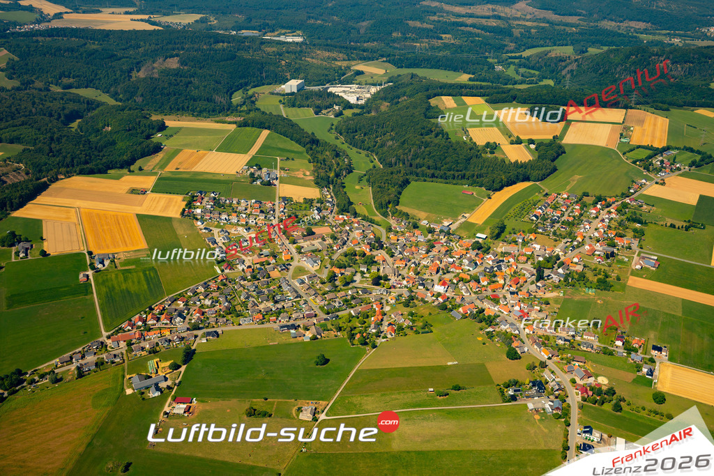 Die Luftaufnahme Giershagen - Marsberg wurde 2022 vom Flugzeug aus (keine Drohne) erstellt. Hohe Auflösung -für große Poster und Wandbilder geeignet - Garantiert!