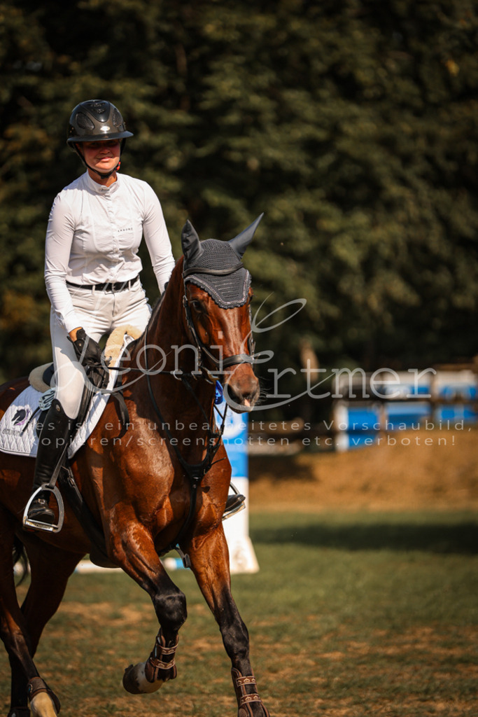 13.FrPfA00172 | Leoni Ertmer Photography - Realisiert mit Pictrs.com