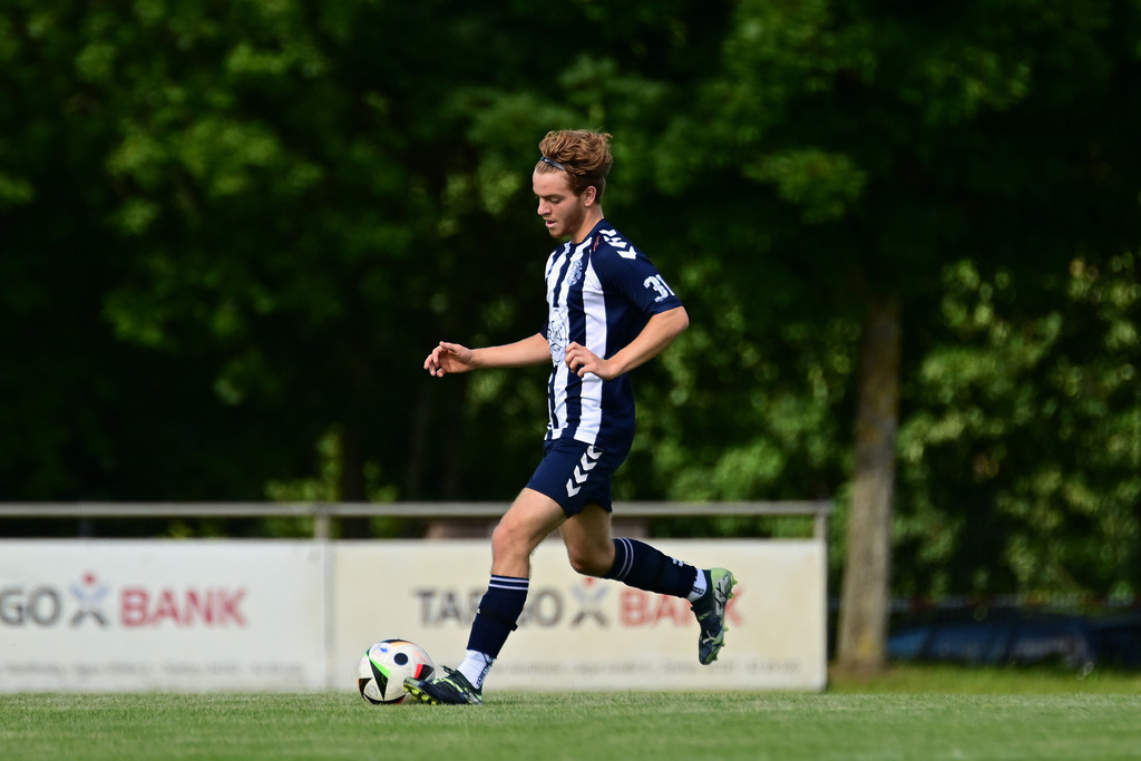 Fußball I Herren I Saison 2025-2026 I Bezirksliga I 1. Spieltag I Buchholzer FC - MTV Soltau | Der Sportfotograf. - Realisiert mit Pictrs.com
