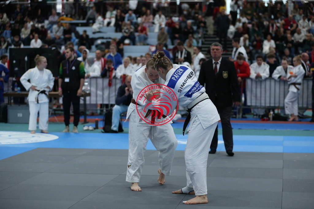 AT3Y0387 | Fotos vom Adler Cup - Pictures from Adler Cup

Hier findet Ihr alle Eindrücke und großen Momente der Adler Cup Wochenenden. Here you will find all impressions and great moments of the Adler Cup weekends. - Realisiert mit Pictrs.com