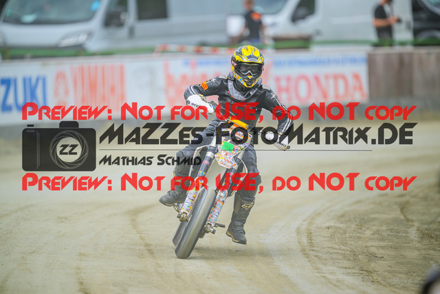 MaZZes_Fotomatrix_20250502_6007705_5358 | UE40