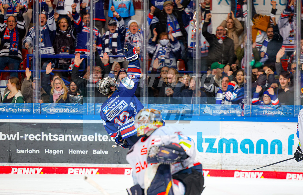 Iserlohn Roosters - Fischtown Pinguins Bremerhaven | 
DEL: Iserlohn Roosters - Fischtown Pinguins Bremerhaven - Realisiert mit Pictrs.com