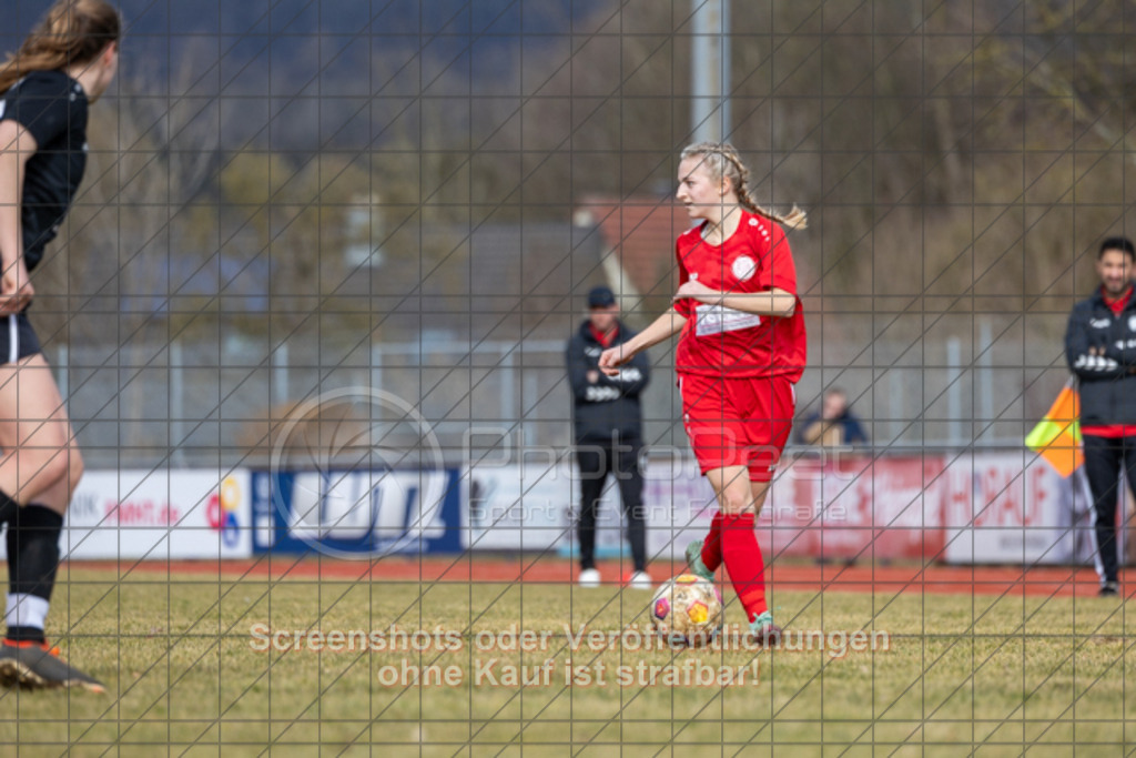 20250223_134416_0366 | #,1.FC Donzdorf (rot) vs. TSV Tettnang (schwarz), Fussball, Frauen-WFV-Pokal Achtelfinale, Saison 2024/2025, Rasenplatz Lautertal Stadion, Süßener Straße 16, 73072 Donzdorf, 23.02.2025 - 13:00 Uhr,Foto: PhotoPeet-Sportfotografie/Peter Harich