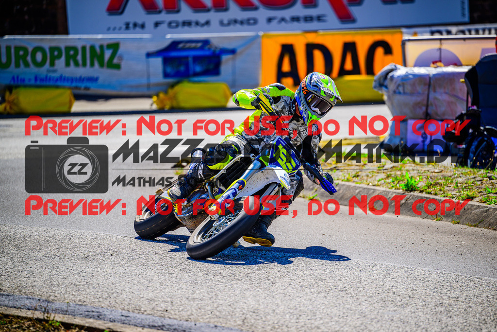 MaZZes_FotoMatrix_240816_6021986_0113 | UE40