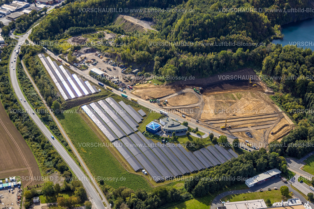 Menden230905540 | Luftbild, Steinbruch Edelburg mit See, Solarpark, Becke, Hemer, Sauerland, Nordrhein-Westfalen, Deutschland