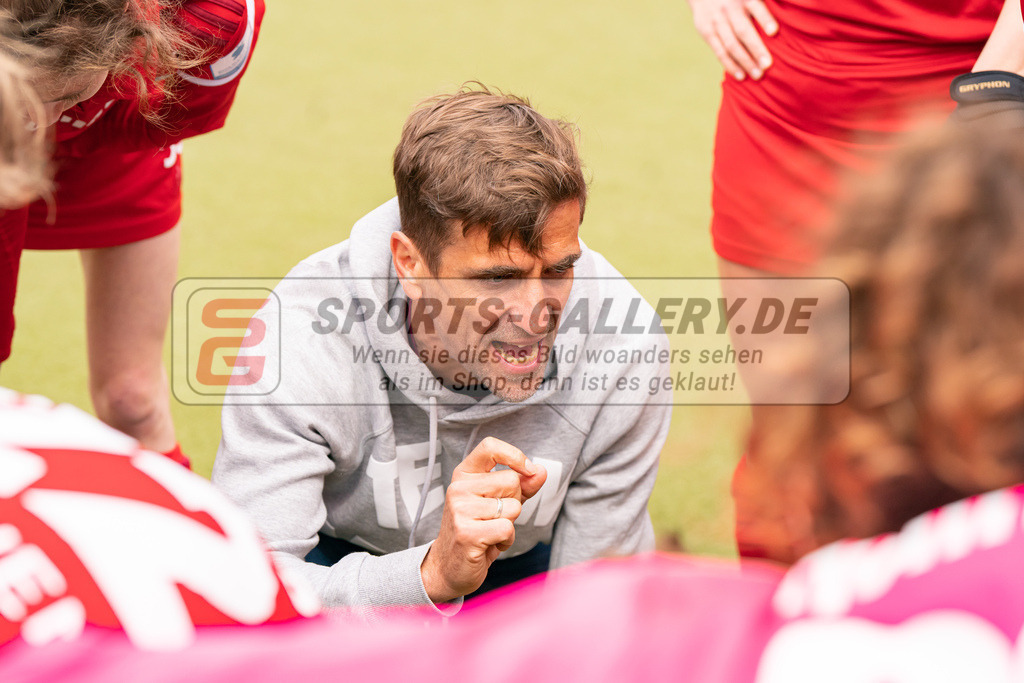 HK_20230416_901624 | 1. Bundesliga Damen Düsseldorfer HC - Rot-Weiss Köln am 16.4.2023 DHC Düsseldorf, Düsseldorf , Markus Lonnes ( Trainer Rot-Weis Köln )