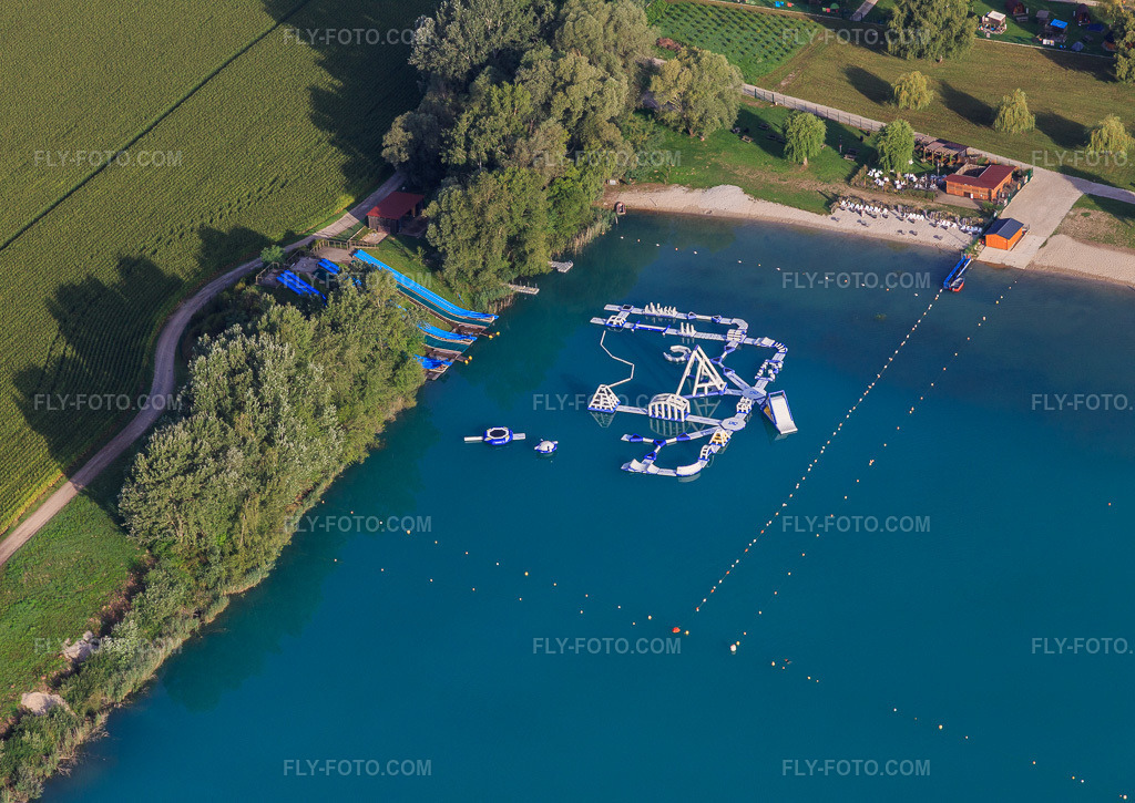 Aerial view: Aquapark Total-jump in Lauterbourg in the state Bas-Rhin, France.Photo: IMG_149487.jpg taken on 08/09/2025 by Werner Riehm/FLY-FOTO.comResolution of the original: 5149 x 3648 pxWater Jump et AquaPark - Total Jump