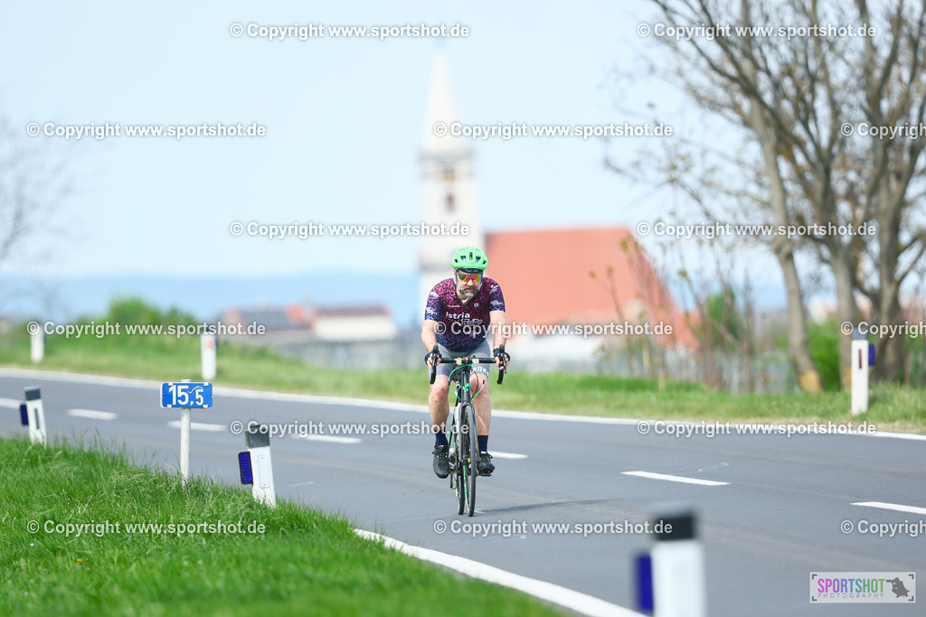 397_TRA57550 | Neusiedlersee Radmarathon 2026@sportshot_your_pictrs #yourpictures#roadtowm2029 #nrm #neusiedlerseeradmarathon #neusiedlersee #neusiedlerseetourismus #burgenland #mörbisch #nrm26 #burgenlandtourismus #voglundco #poweredbyburgenlandtourismus #radsport #rad #marathon #ucigranfondo #visitburgenland #ucigranfondoworldseries