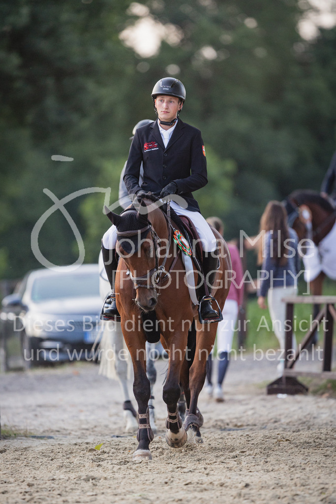 220728_BHO_ST_M1-Spr_2-842 | Deine schönsten Turniermomente als professionelle Fotos! Entdecke hochwertige Pferdesport-Fotografie im Online-Shop. Jetzt Fotos finden & bestellen!